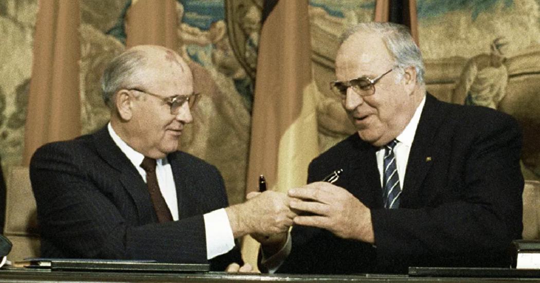 "Где это написано? Нигде!": Названа трагическая ошибка Горбачева