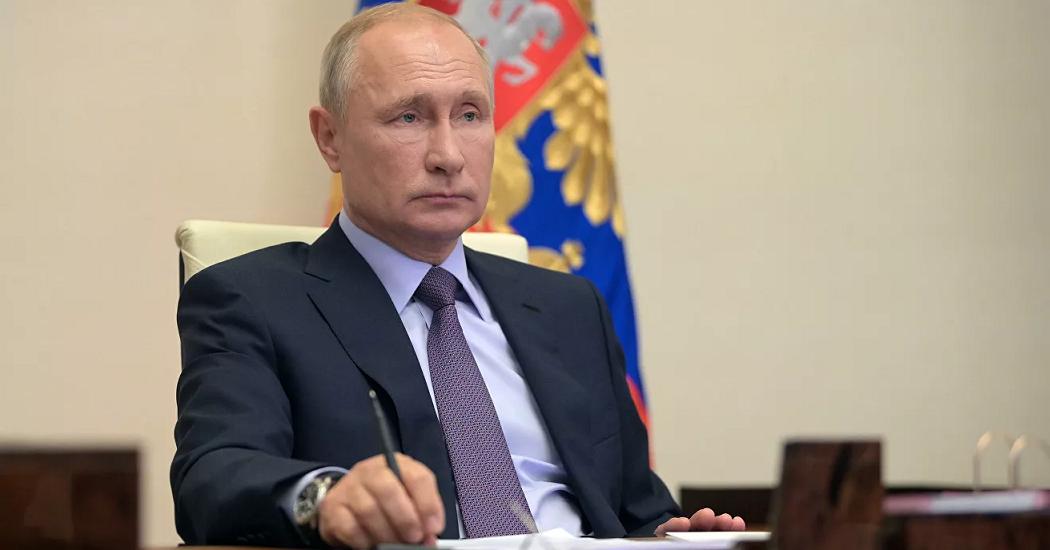 Путин подписал закон об усилении контроля за операциями с наличными