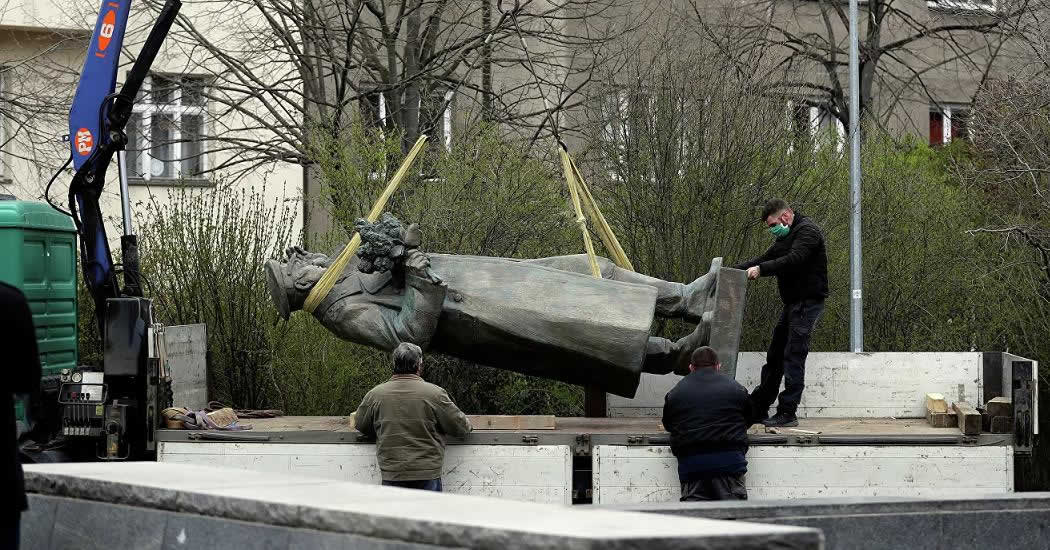 В Чехии ответили отказом на просьбу Шойгу передать России памятник Коневу