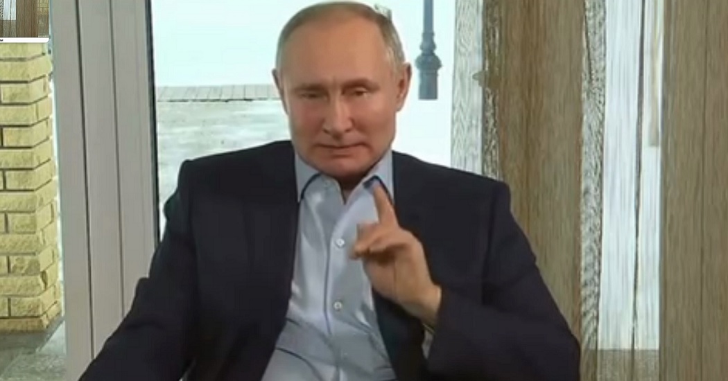 «Скучно, девочки»: Путин прокомментировал расследование Навального о дворце