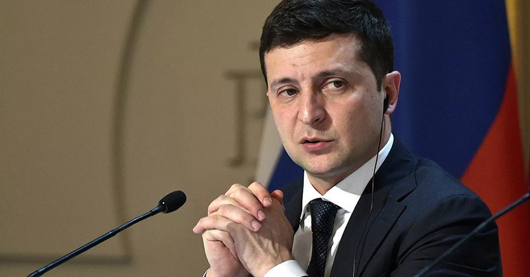 Зеленский посоветовал украинцам думать о том, чтобы выжить