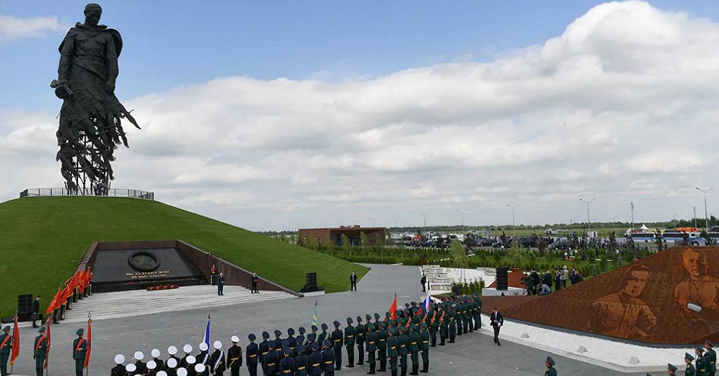 В Госдуме изучат противоречивую публикацию "Медузы" о Ржевском мемориале