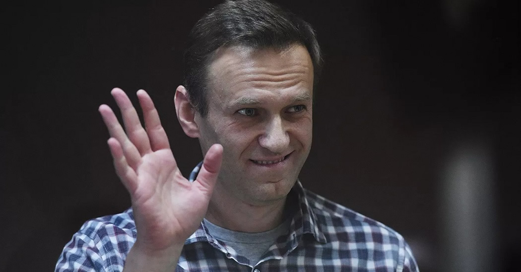 Навального этапируют в колонию в Центральном округе