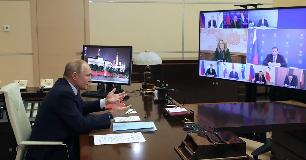 Переселить людей из трущоб: Путин провел первое в этом году совещание 