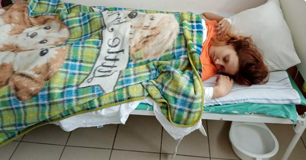 В Екатеринбурге пациентку лечили в коридоре — умерла через два дня