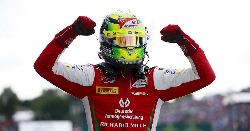 Шумахер-младший стал чемпионом "Формулы-2", россиянин Шварцман – четвертый