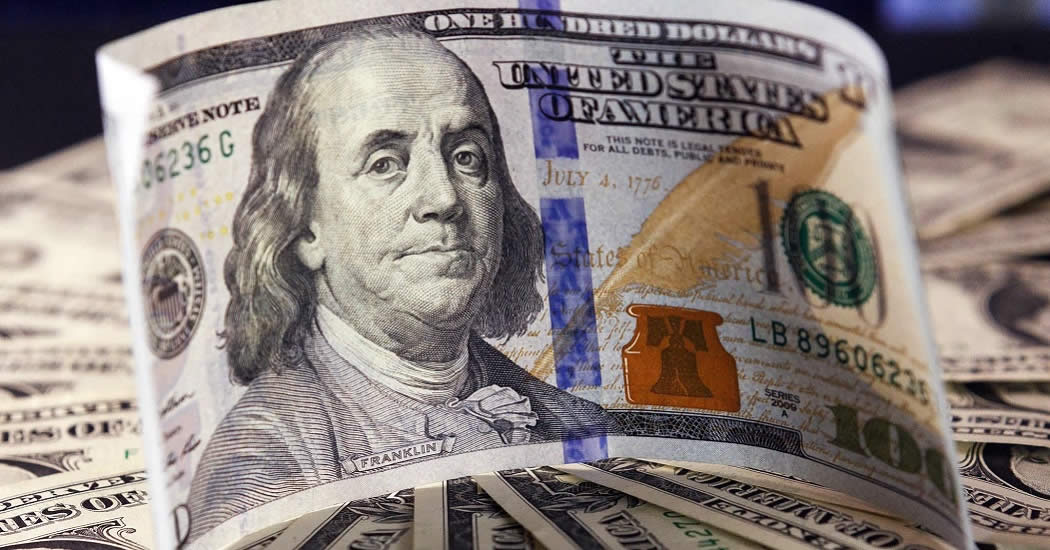 МИД призвал ослабить зависимость России от "ядовитого" доллара