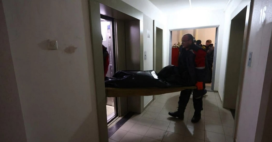 В Свердловской области троих детей нашли в квартире с телами родителей