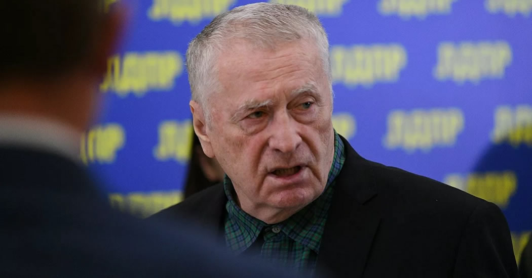 Жириновский отказался от мандата депутата 