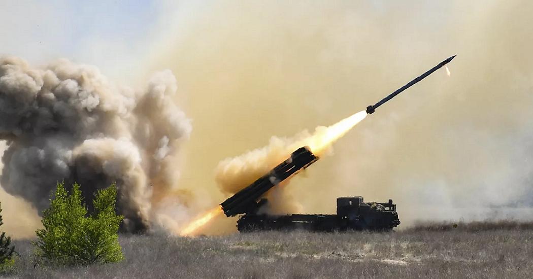 На Украине заявили о возможности нанести ракетный удар по российскому НПЗ