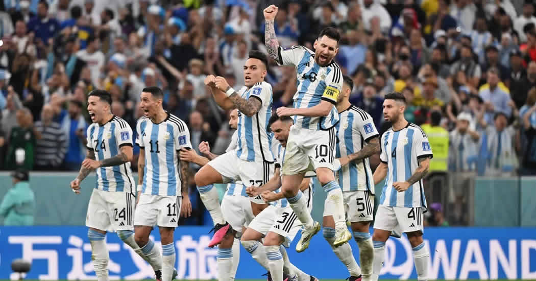 Аргентина вышла в финал чемпионата мира в Катаре