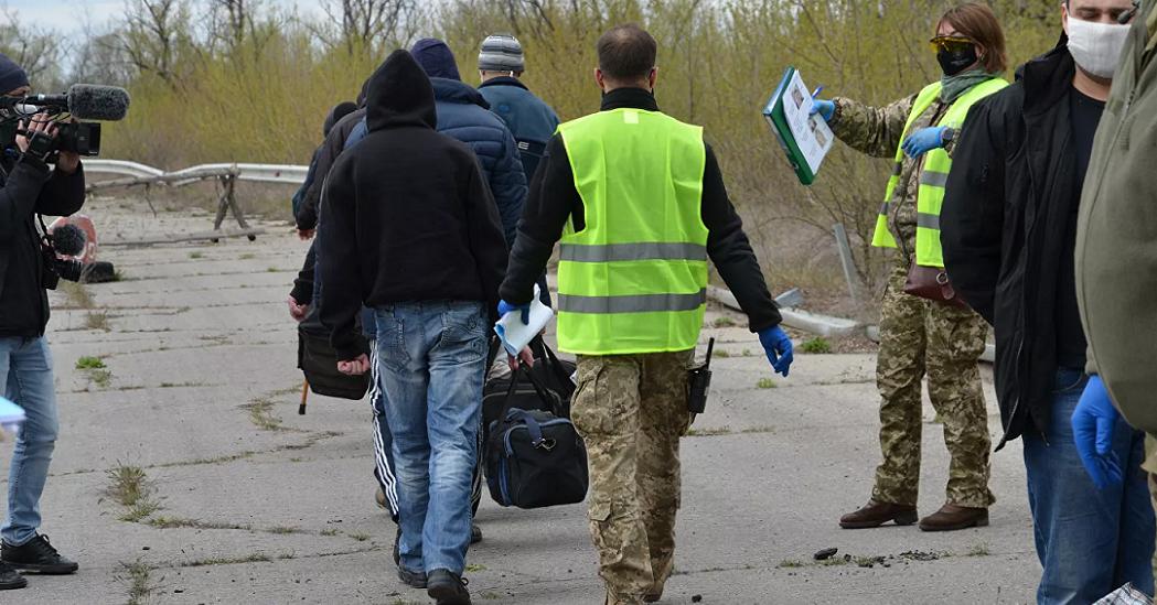 ЛНР сняла ответственность за отказавшихся возвращаться в республику