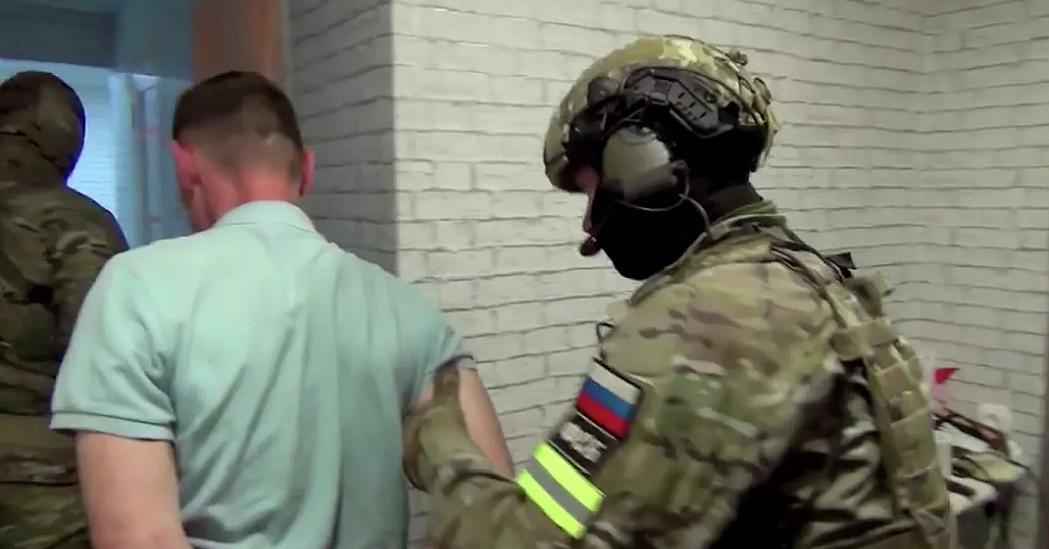 Суд арестовал обвиняемых в краже иконы из Иверского монастыря подаренной Путиным 