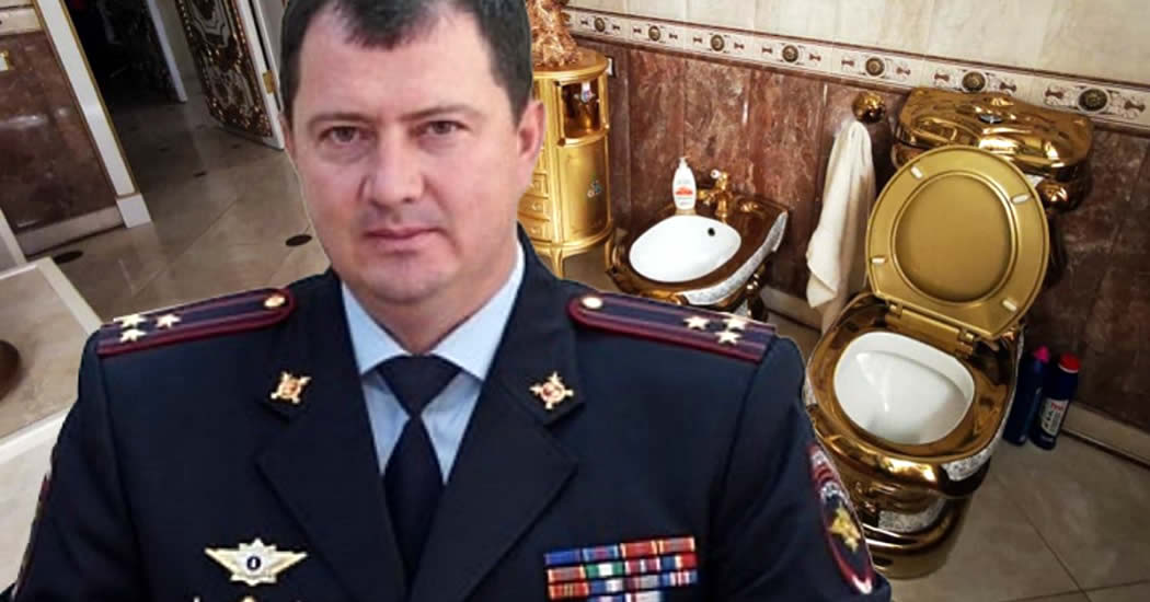 У главы ГИБДД Ставрополья, помимо "золотого унитаза",  нашли еще 21 объект недвижимости