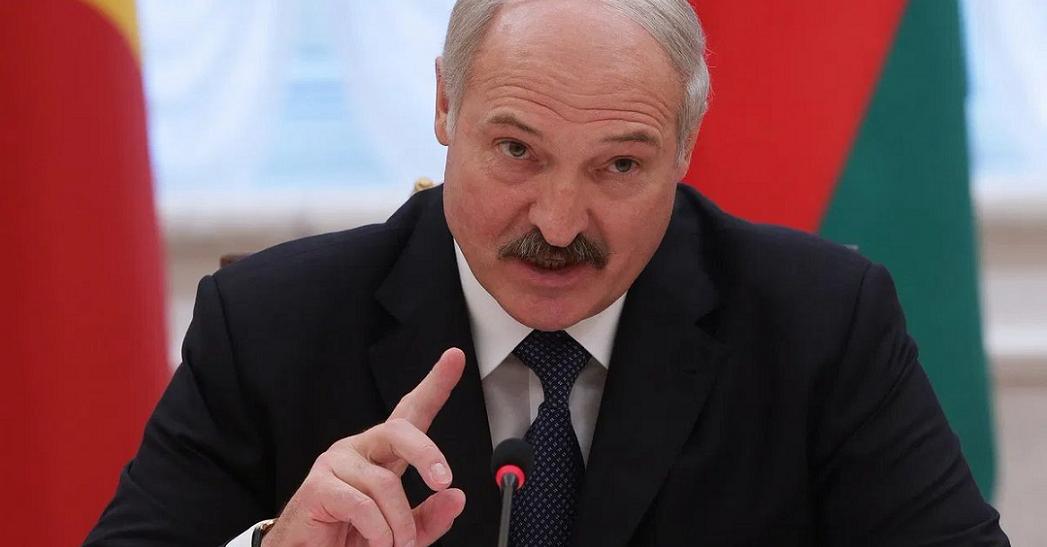 Лукашенко своему сопернику на выборах: "На чьи деньги ведешь эту кампанию?"