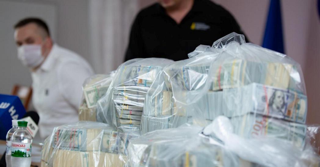 На Украине прокомментировали дело о взятке в шесть миллионов долларов