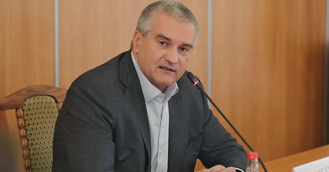 Аксенова возмутило "свинское" поведение прилетевших из Таиланда крымчан