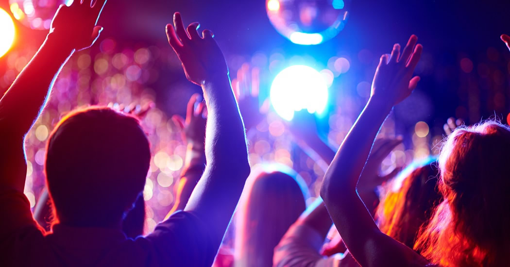 В Подмосковье сняли ограничение на посещение ночных клубов