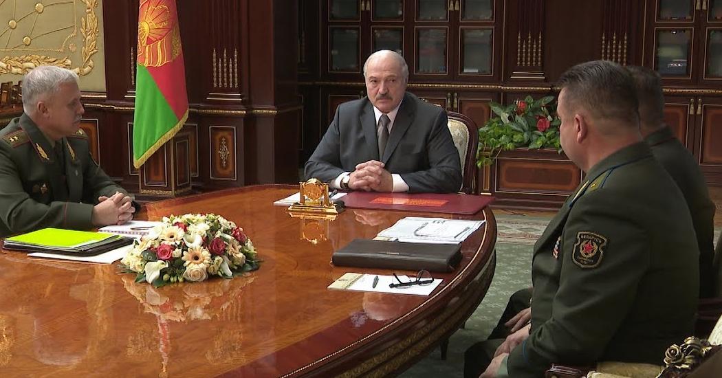 Лукашенко намерен пересмотреть военное сотрудничество с Россией