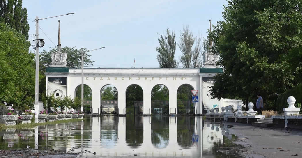 Вода почти полностью ушла из Новой Каховки, затопленной после ЧП на ГЭС