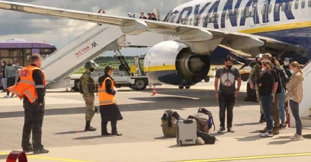 В Литве начали расследование инцидента с экстренно севшим в Минске самолетом Ryanair
