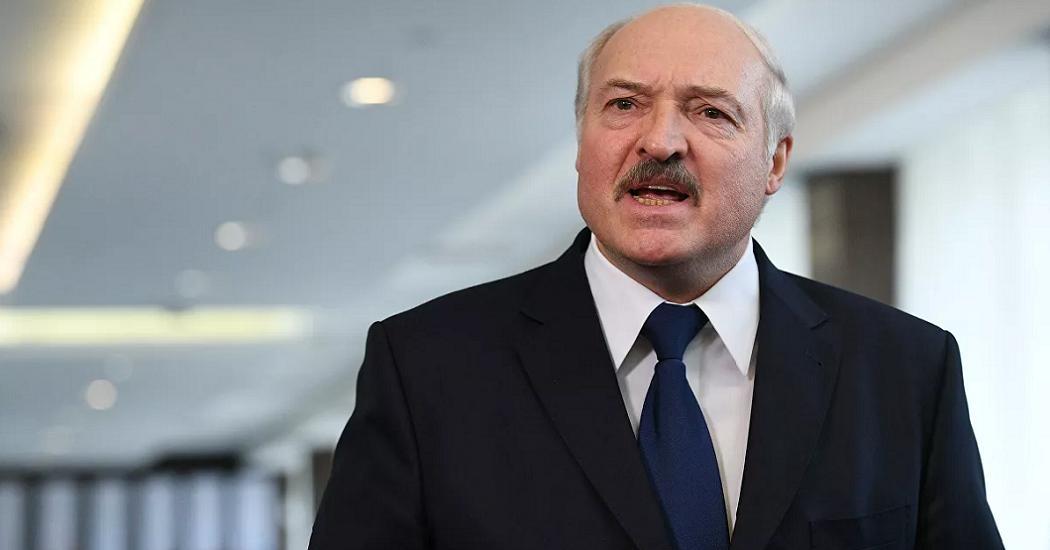Лукашенко заявил, что россияне продолжают ездить в Белоруссию