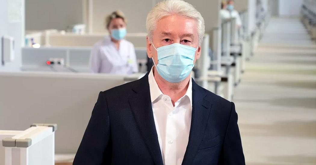 Москва выйдет на "нормальную экономику" к концу 2021 года, заявил Собянин