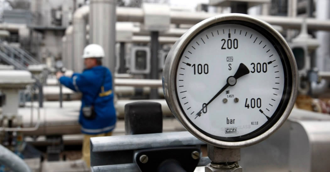 "Газпром" не забронировал мощности для транзита газа через Польшу и Украину