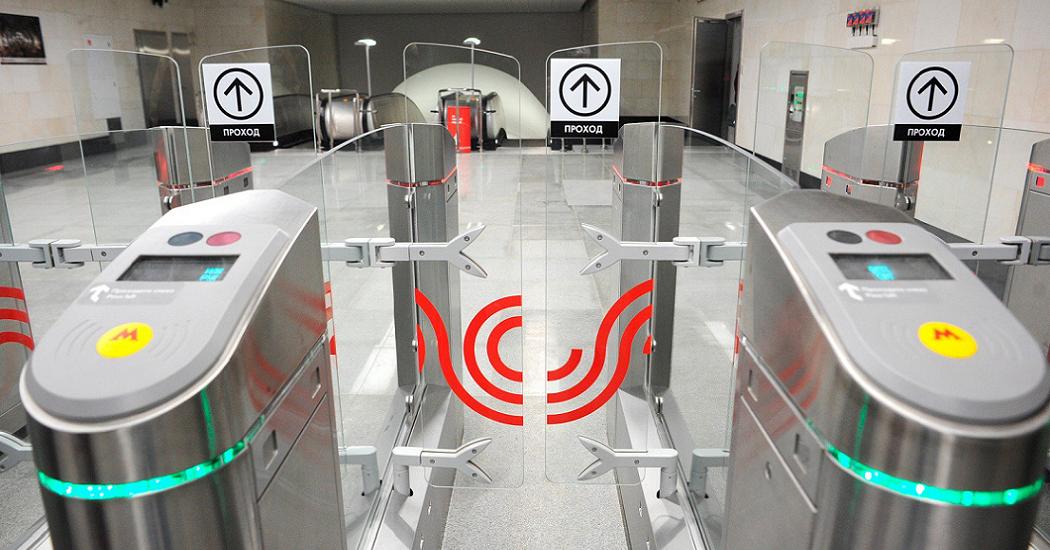 В столичном метро появилась дистанционная разметка для пассажиров