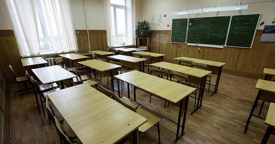 Директор московской школы, где ученик ударил учителя, уволился