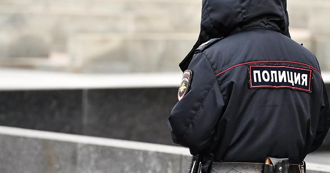 Гражданин Таджикистана напал с ножом на охранника консульства в Москве