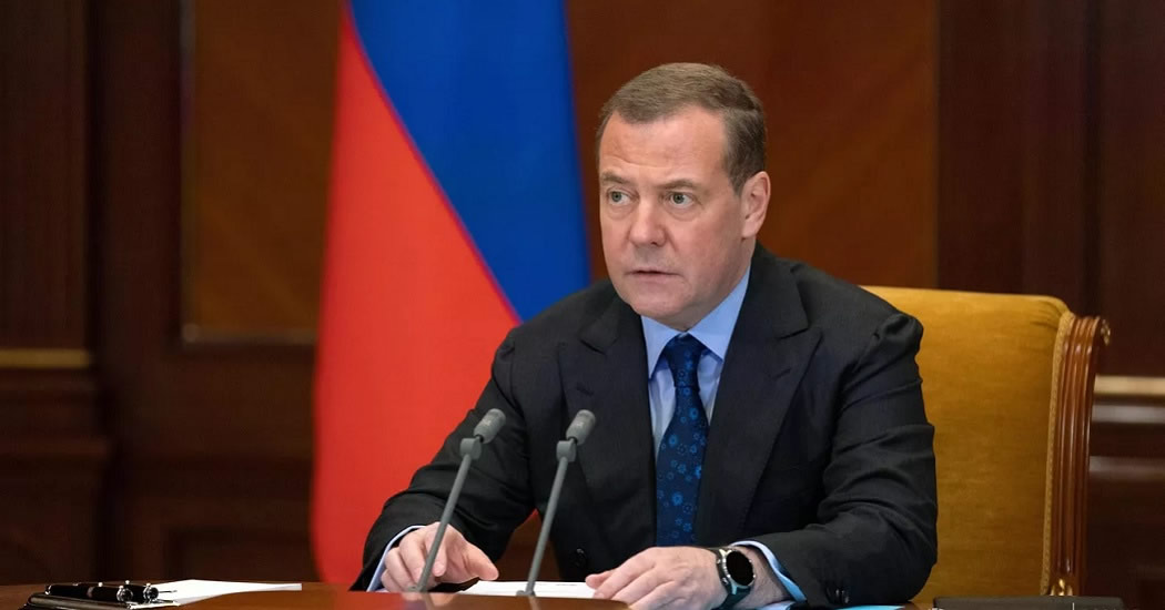 Медведев пообещал салют из "Калибров" будущему танковому заводу Rheinmetall на Украине