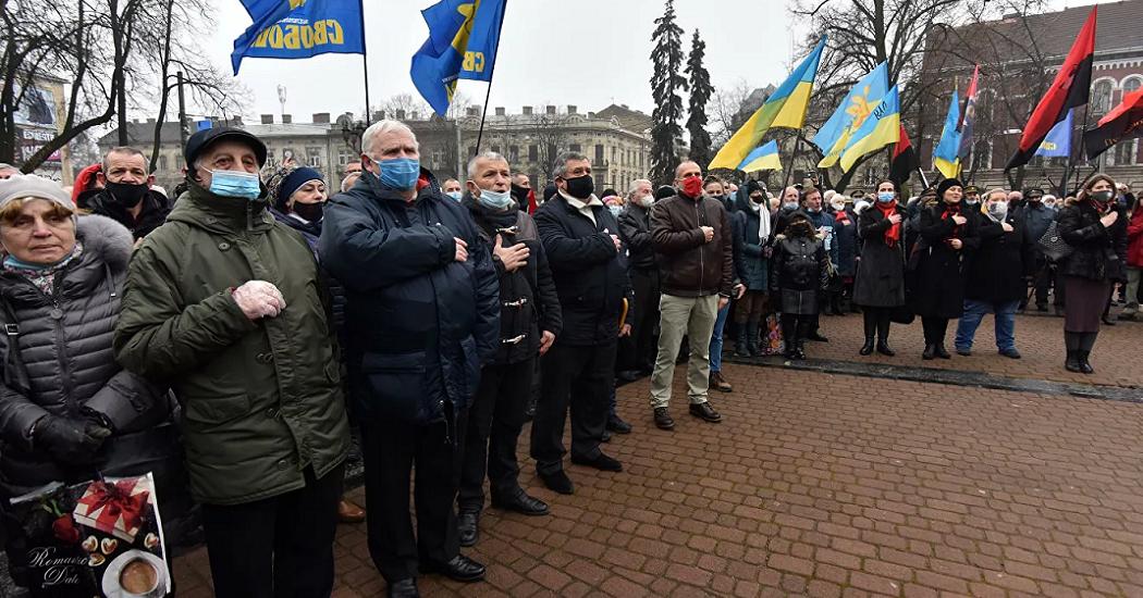 На Украине прошли шествия в честь Бандеры