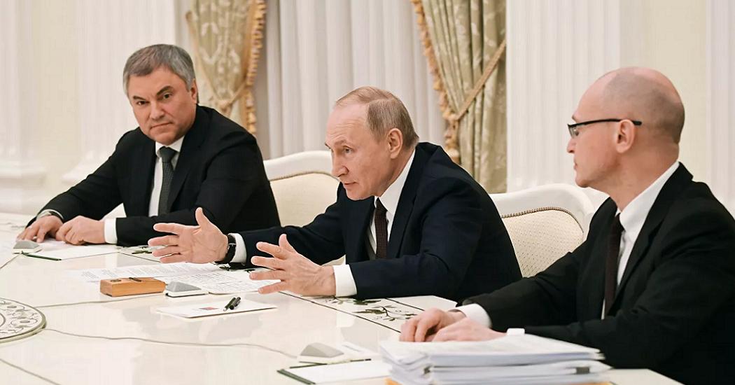 Путин: авторами закона о поправках в Конституцию должны быть россияне