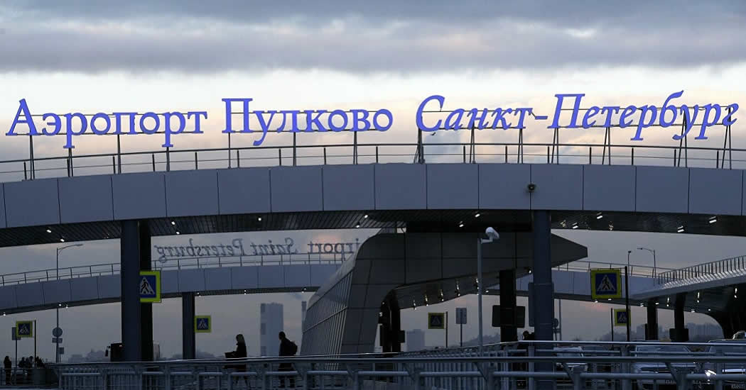 В Пулково нашли тело таксиста с перерезанным горлом