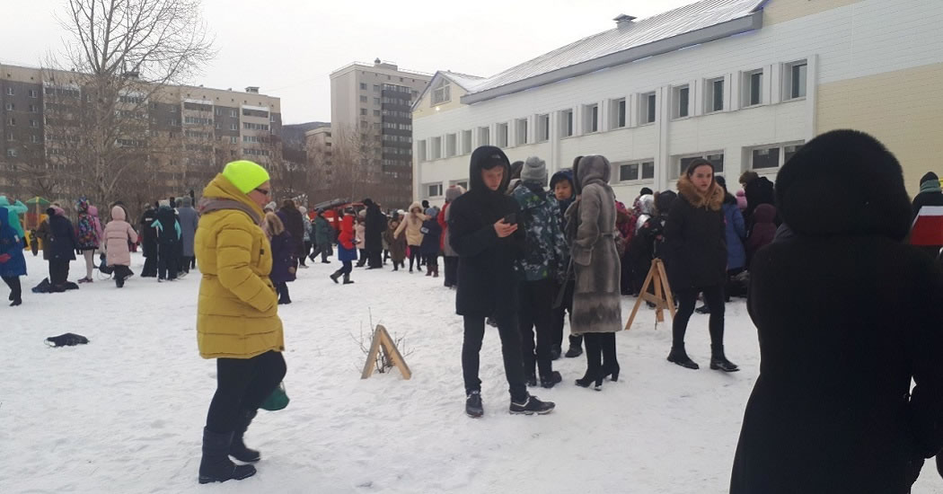 Школы Сахалинской области эвакуировали после звонков о «минировании»