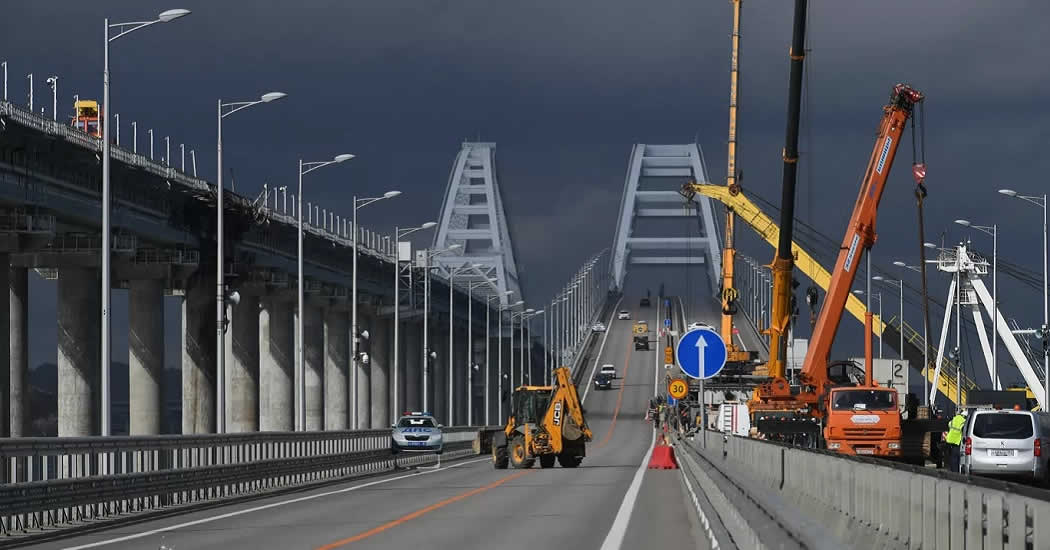 Крымский мост временно закроют для автотранспорта из-за ремонтных работ