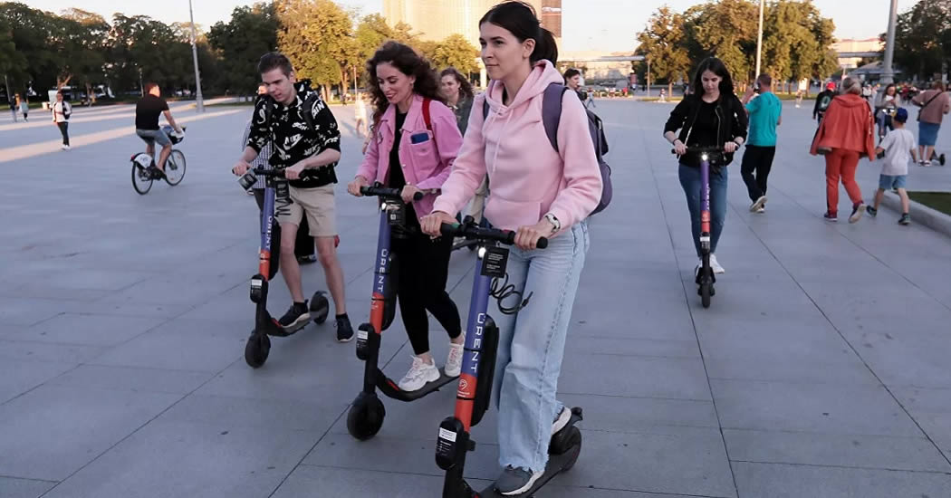 В Москве изменили правила проката электросамокатов