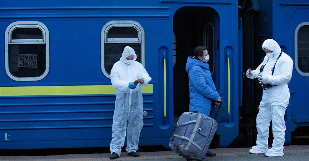 Более 700 россиян вывезли спецпоездом из Украины из-за коронавируса