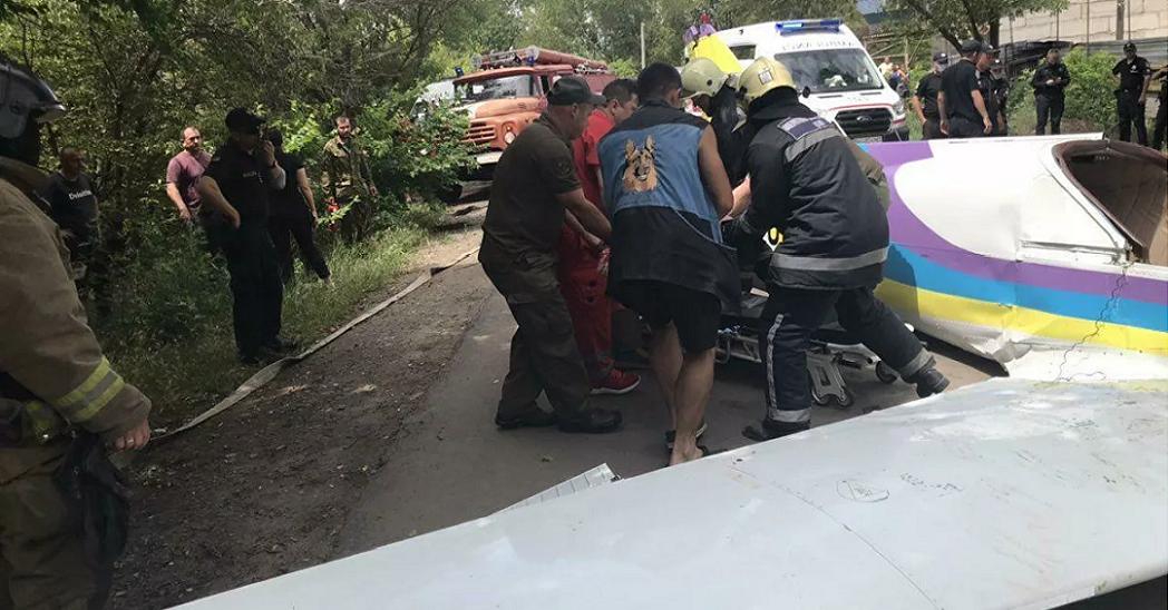 В Одессе рухнул легкомоторный самолет, оба пилота погибли