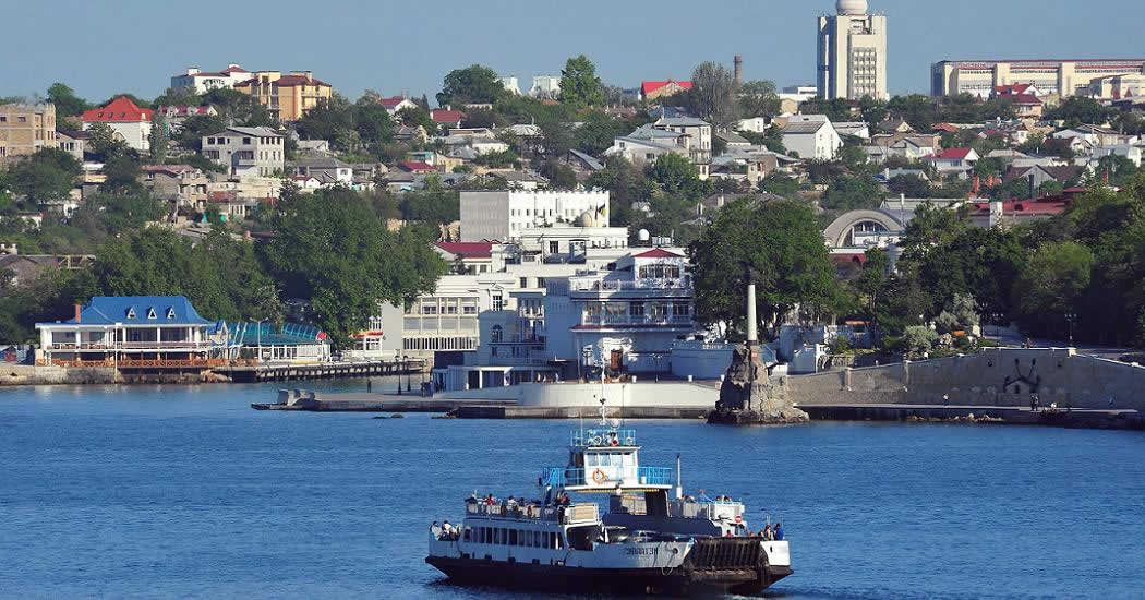 «Очередной пример лицемерия»: в Крыму отреагировали на заявление ЕС о статусе полуострова