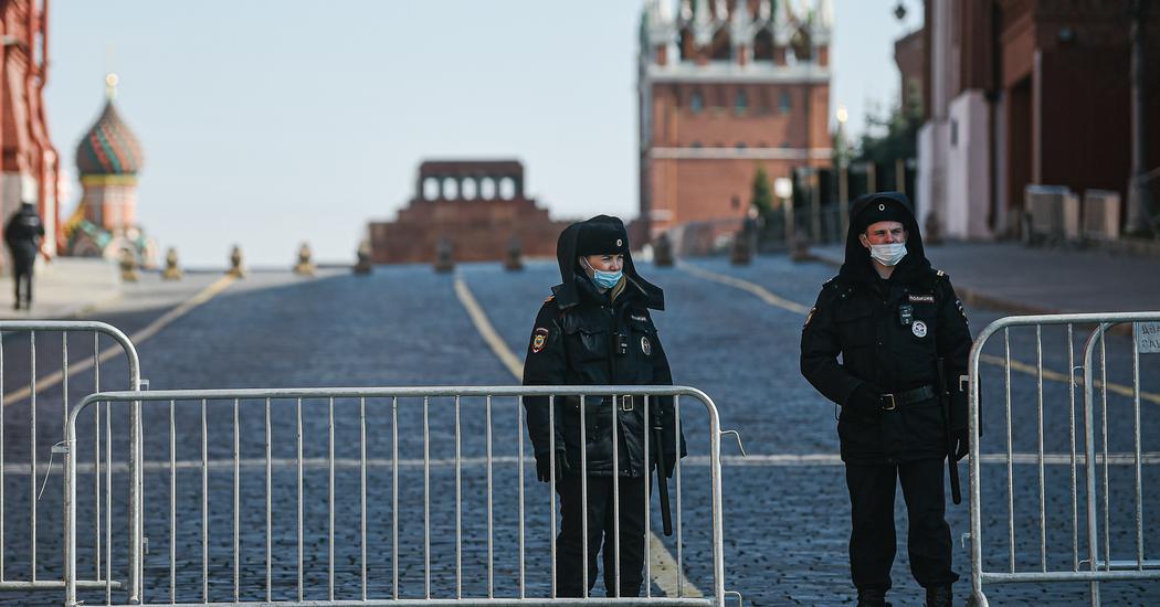 В Москве с понедельника введут пропускной режим
