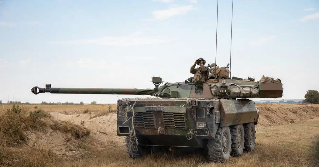 Первые 14 французских танков AMX-10RC отправились на Украину, пишут СМИ
