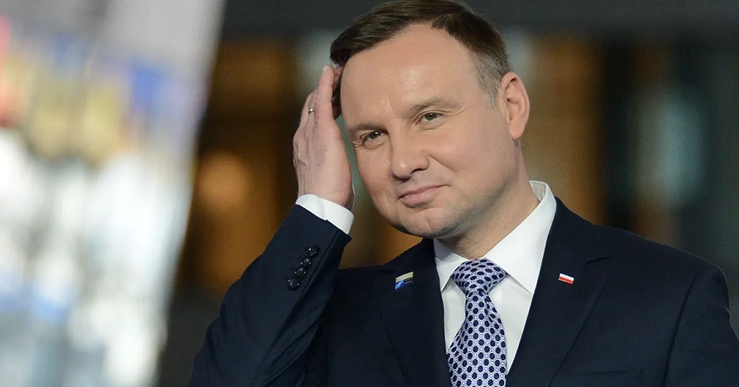 Президент Польши выступил за санкции против России и "Газпрома"
