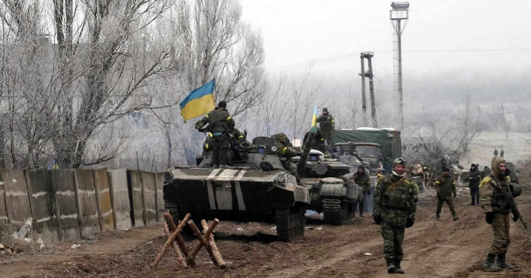 Украинские военные покидают передовые позиции