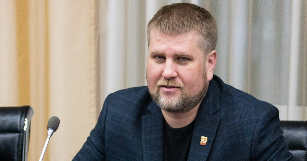 Депутат предложил лишить порноактрису "сахалинского гражданства"