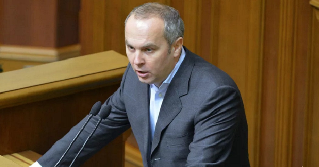 Депутат Рады поедет в Будапешт, чтобы привиться "Спутником V"