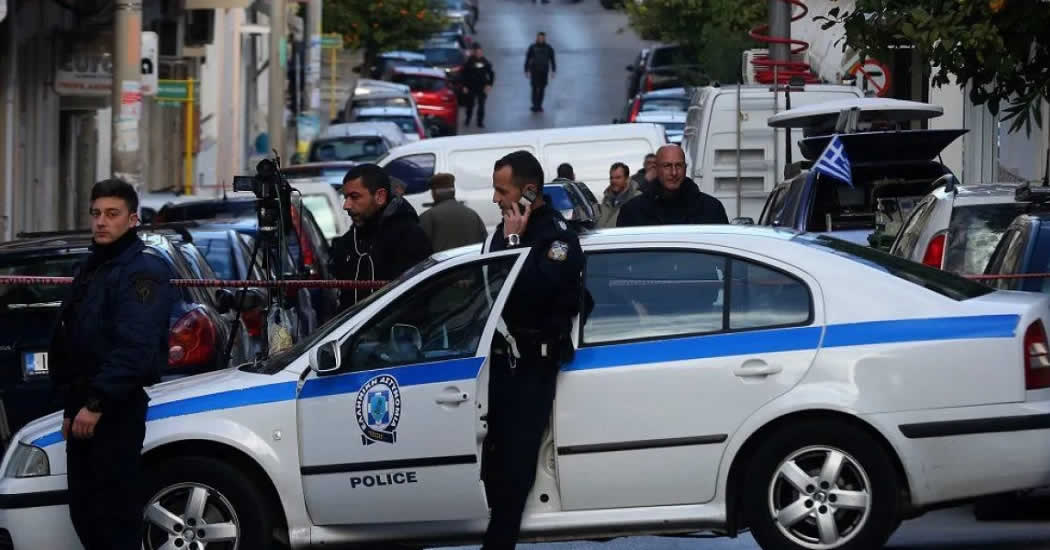 В Греции семью украинских беженцев обокрали на миллион евро