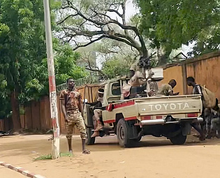  Французские военные атаковали нацгвардию Нигера, заявили мятежники