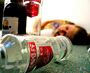  Врач рассказал, как пережить последствия алкоотравления